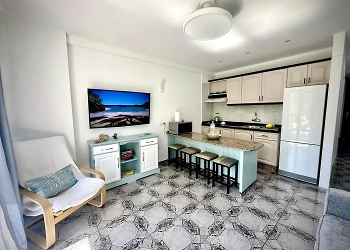 아파트 Costa Adeje Sun By Deihu Experiencias 플라야데라스아메리카스